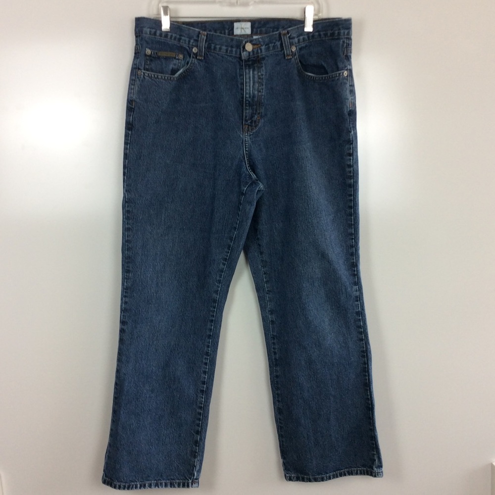 CALVIN KLEIN JEANS STRAIGHT LEG.